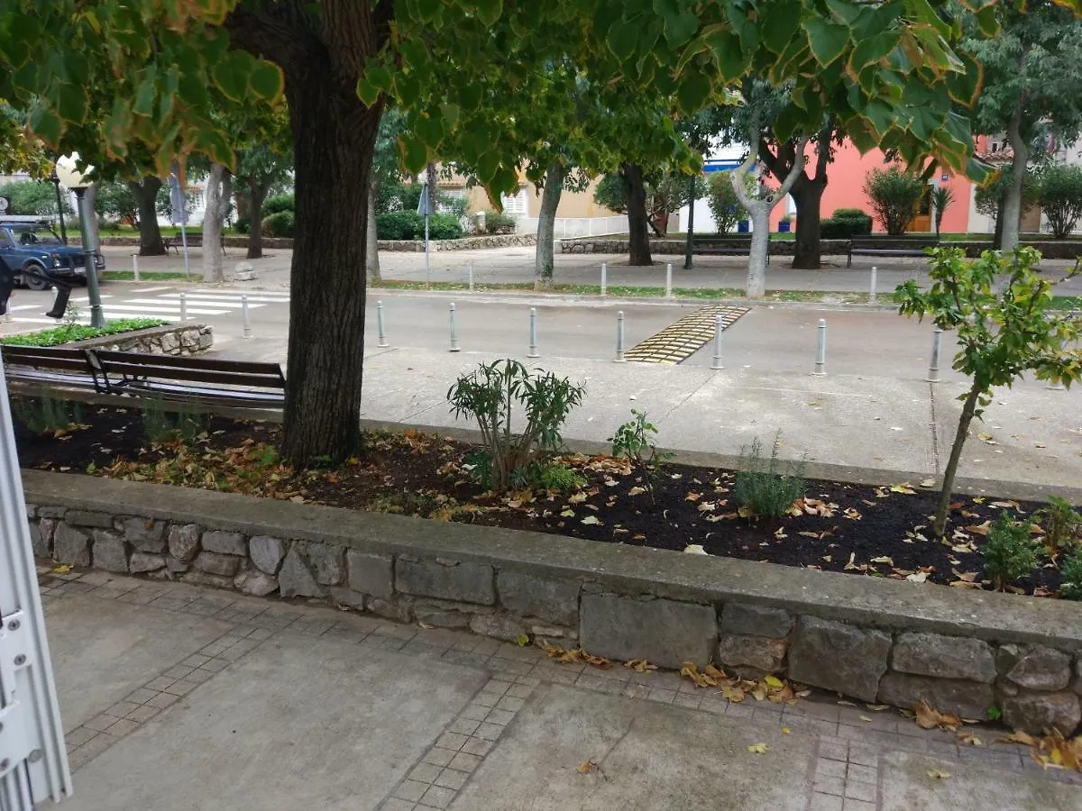 Studio Apartment Marinella Cres